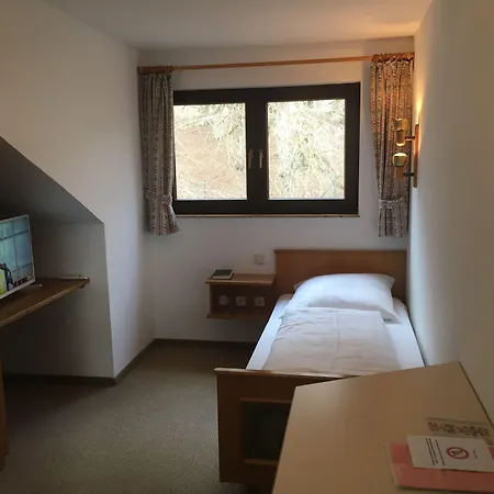 山地乡村旅馆 3* 多尔恩斯塔特